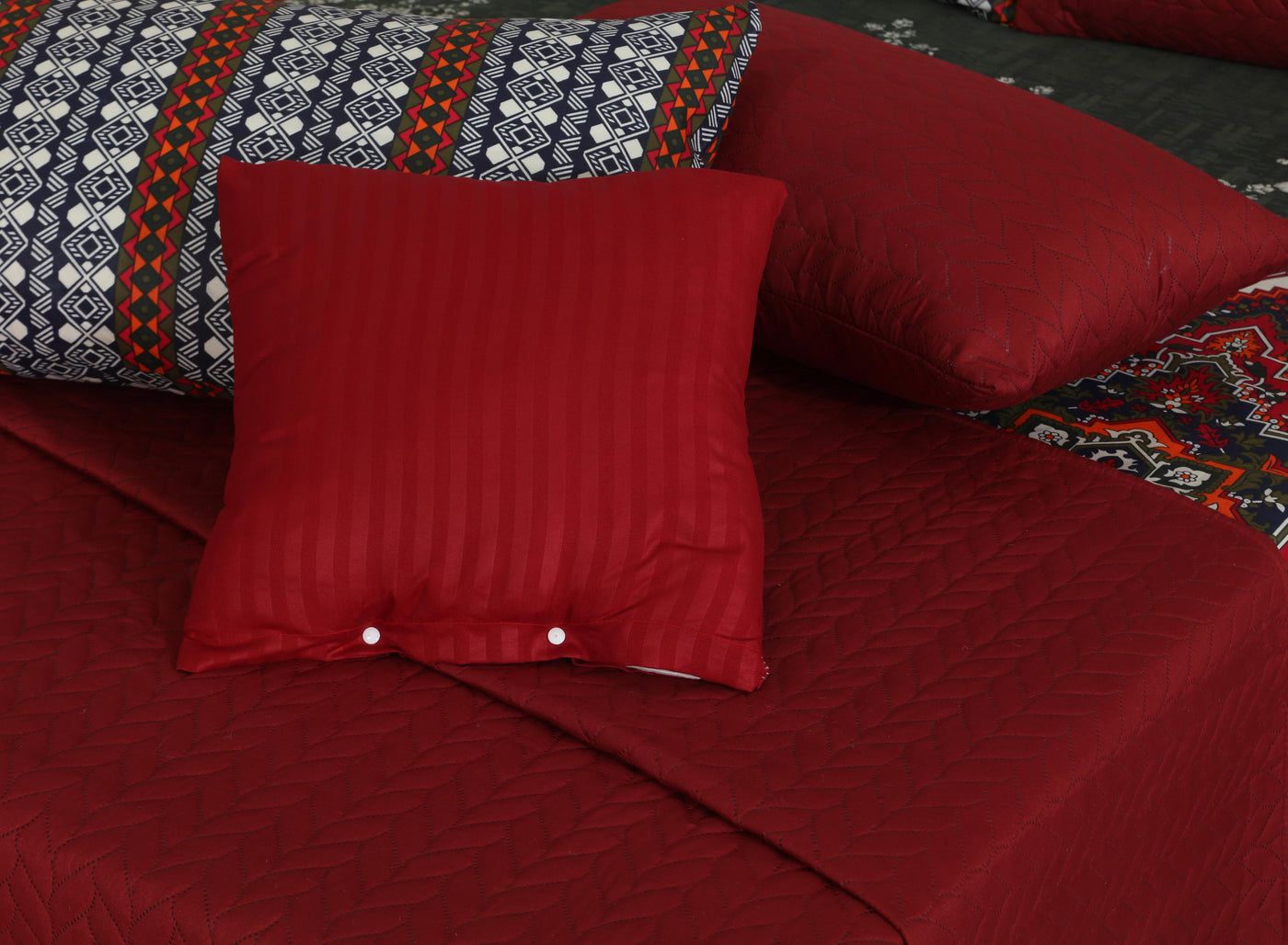 BAWA MAROON SUMMER COMFORTER set - 8 pcs