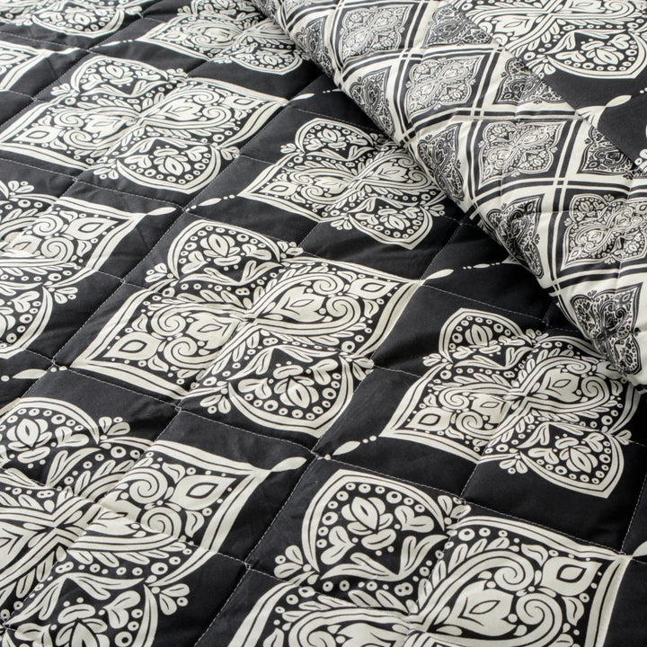 DIVINE Comforter Set- 7 Pcs