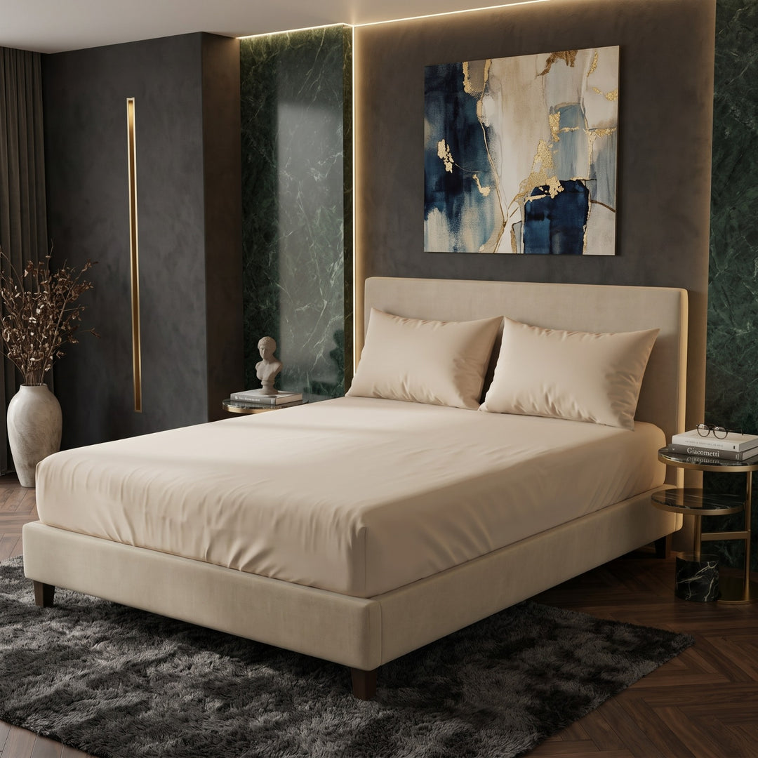 CREAM LUXURY FITTED SHEET- 3 PCS
