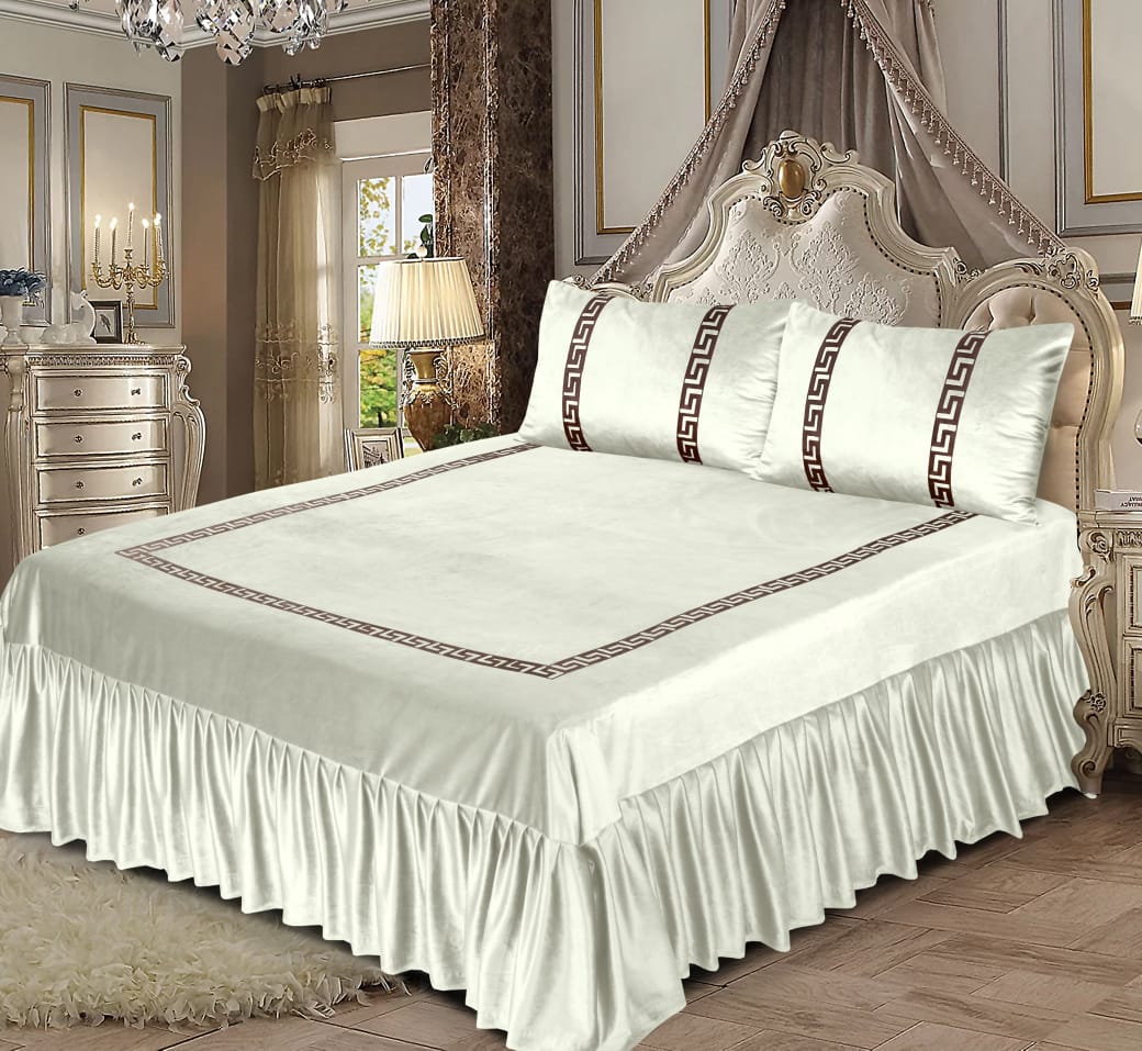 OFF WHITE VELVET BEDSHEET SET - 3 PCS