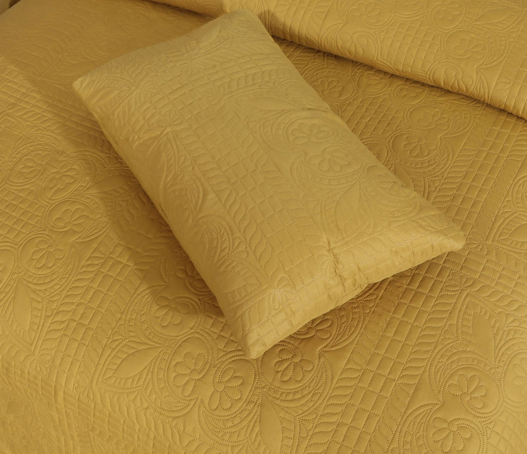 GOLDEN BEDSPREAD SET - 3 PCS (PREMIUM)
